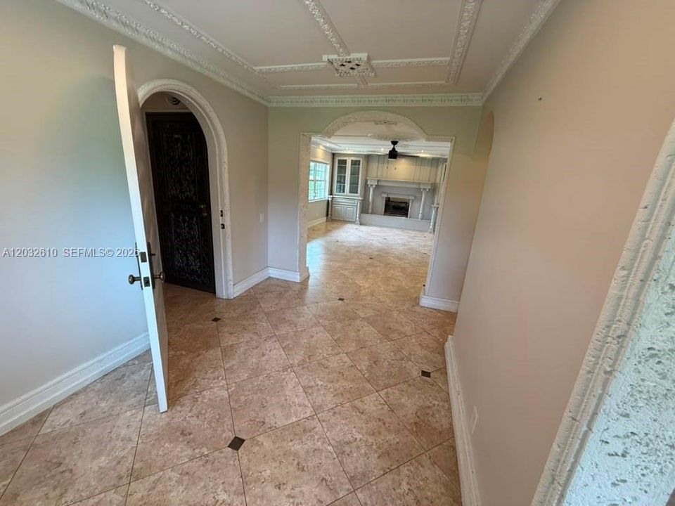 For Rent: $9,500 (4 beds, 3 baths, 2957 Square Feet)