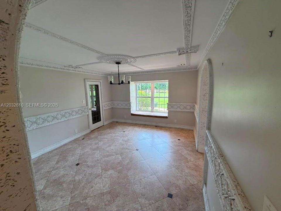 For Rent: $9,500 (4 beds, 3 baths, 2957 Square Feet)