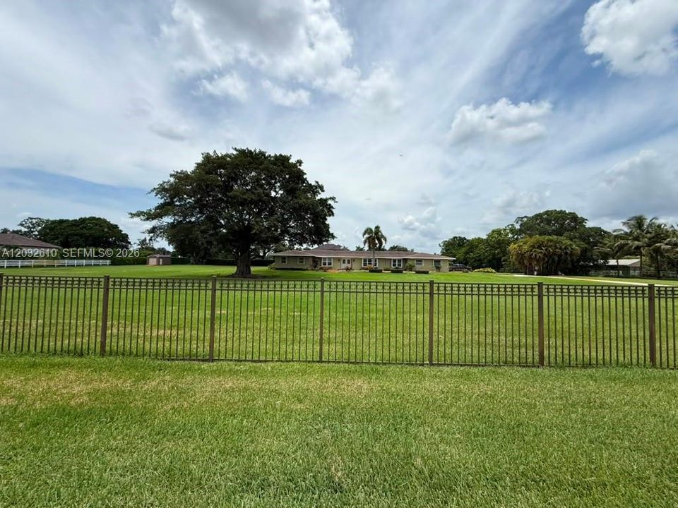 For Rent: $9,500 (4 beds, 3 baths, 2957 Square Feet)