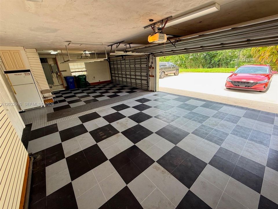For Rent: $9,500 (4 beds, 3 baths, 2957 Square Feet)