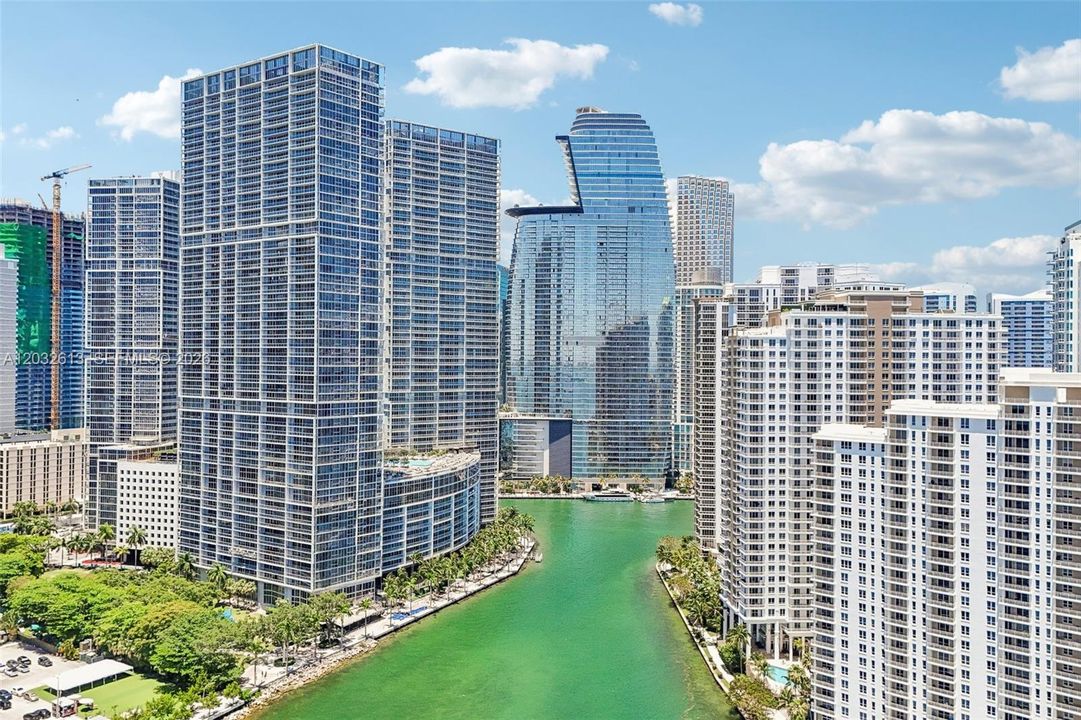 待售: $2,790,000 (2 贝兹, 3 浴室, 1552 平方英尺)