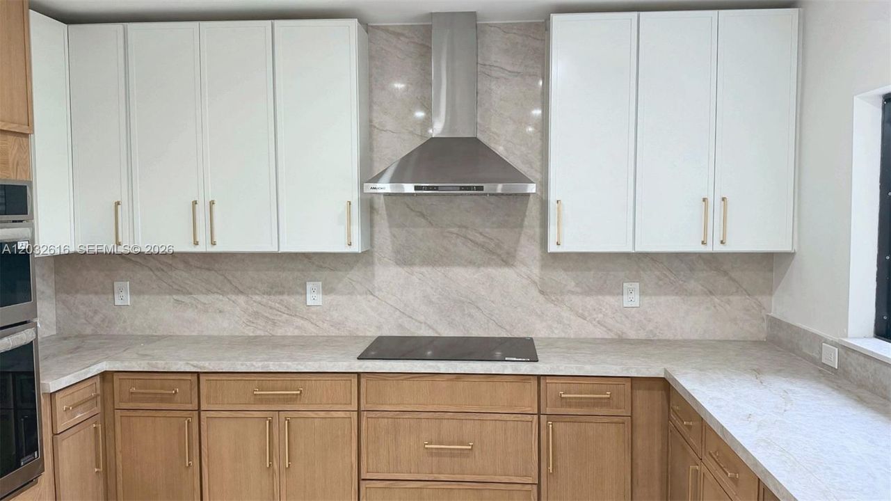 En Venta: $775,000 (3 camas, 2 baños, 1640 Pies cuadrados)