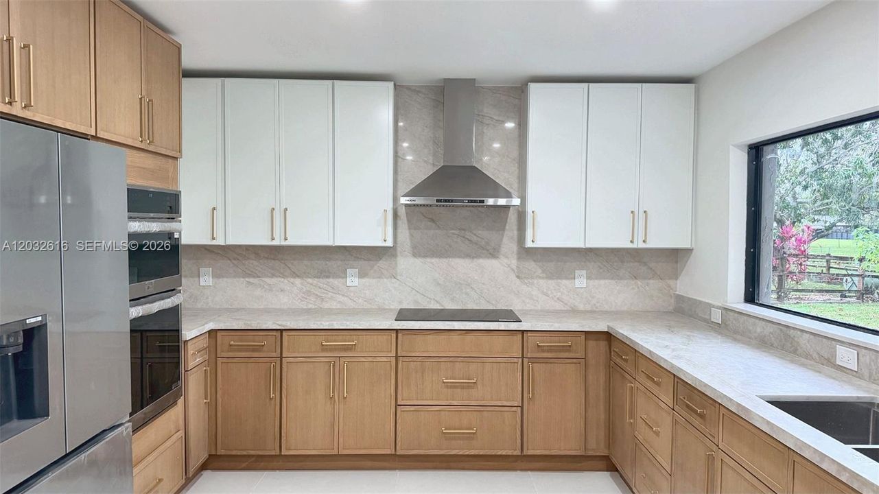 En Venta: $775,000 (3 camas, 2 baños, 1640 Pies cuadrados)