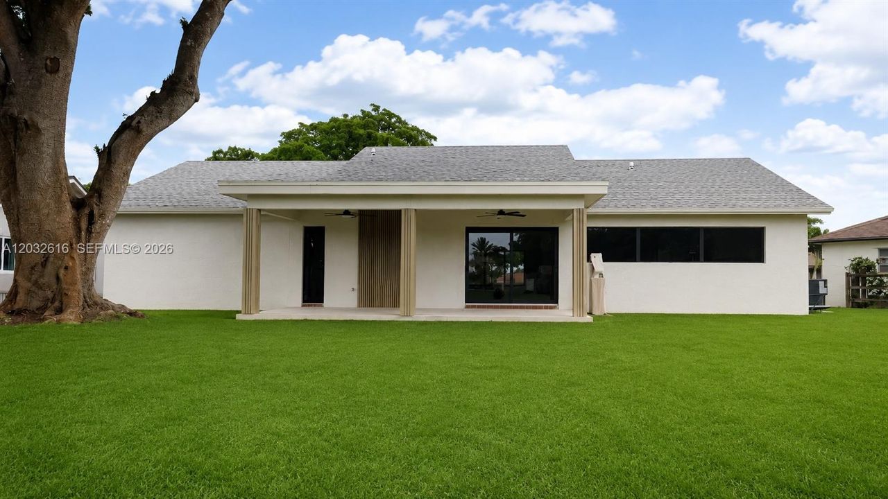 En Venta: $775,000 (3 camas, 2 baños, 1640 Pies cuadrados)