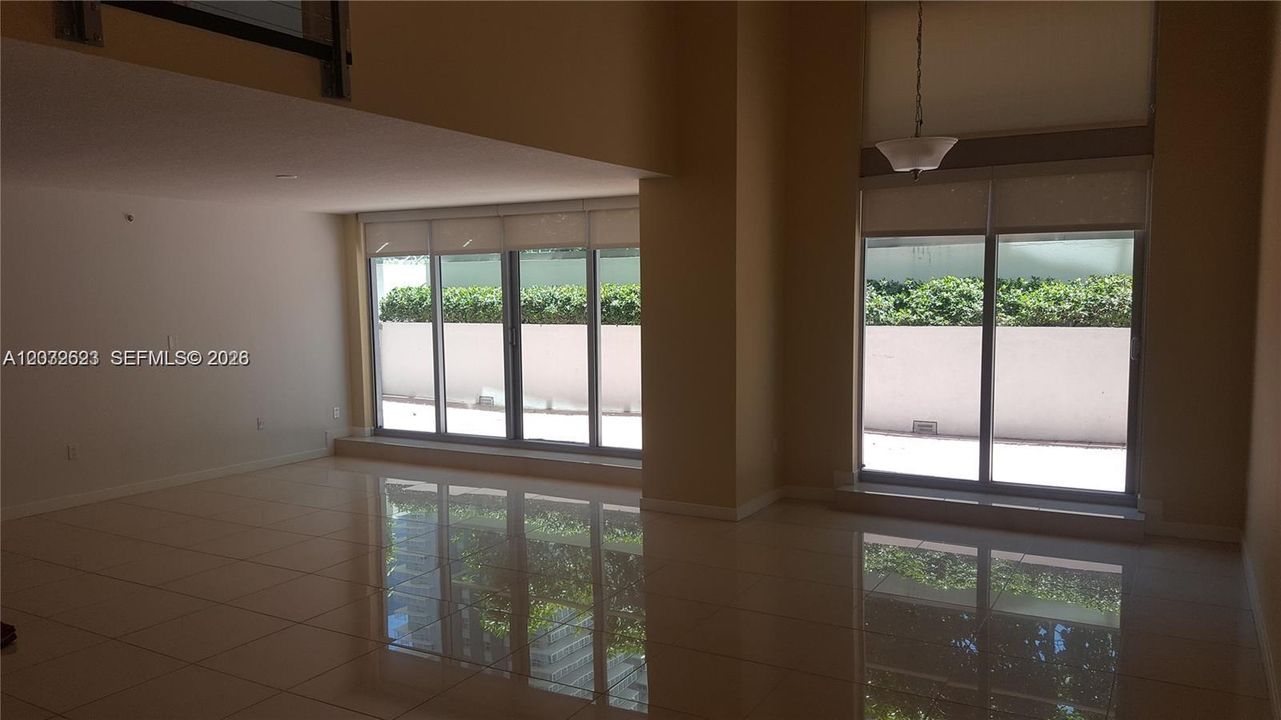For Rent: $6,000 (3 beds, 3 baths, 2095 Square Feet)