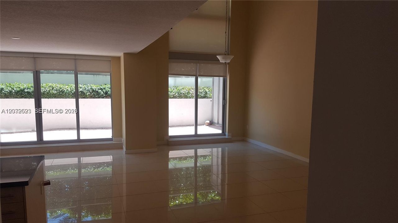 For Rent: $6,000 (3 beds, 3 baths, 2095 Square Feet)