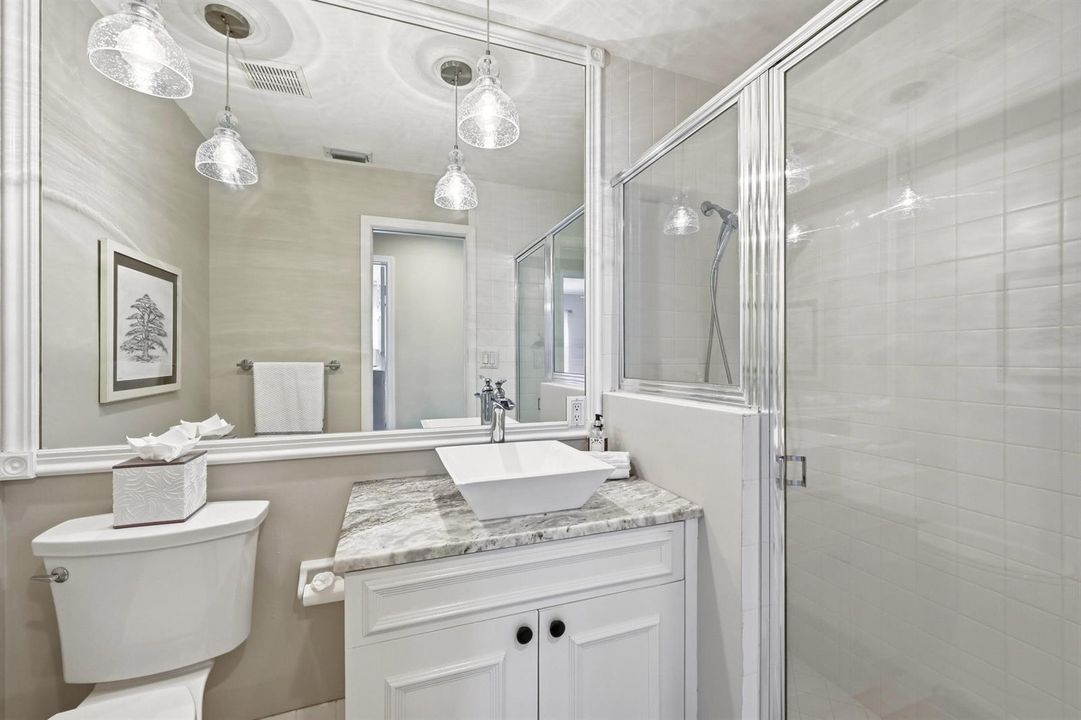 40_bathroom