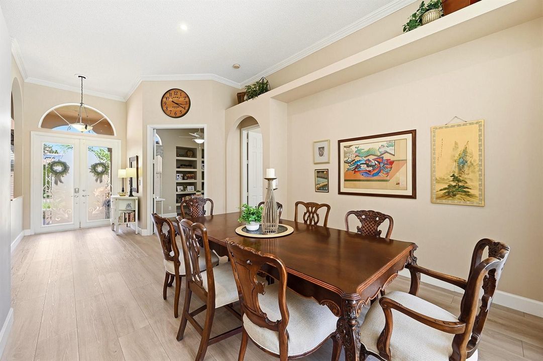 12_dining area