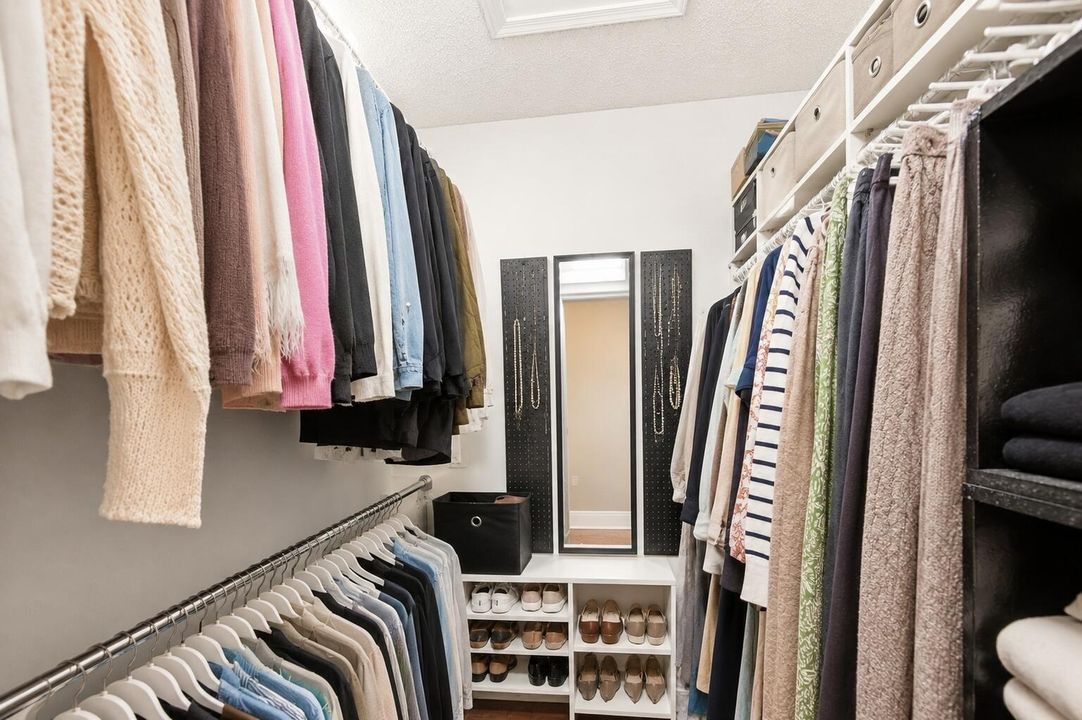 Closet 1