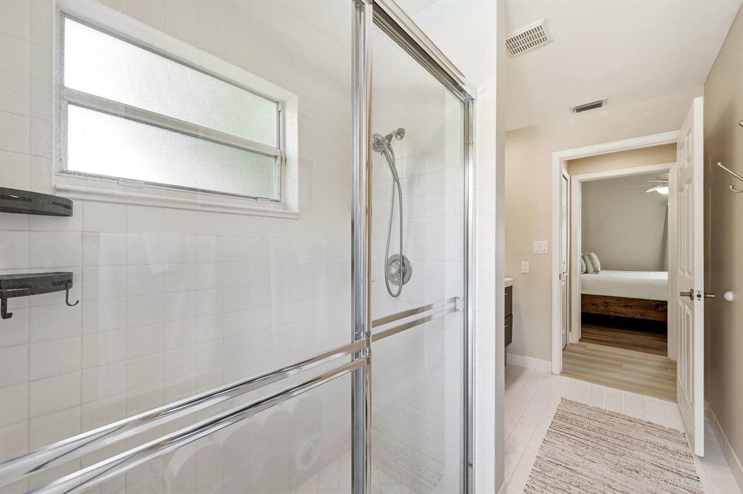 34_bathroom