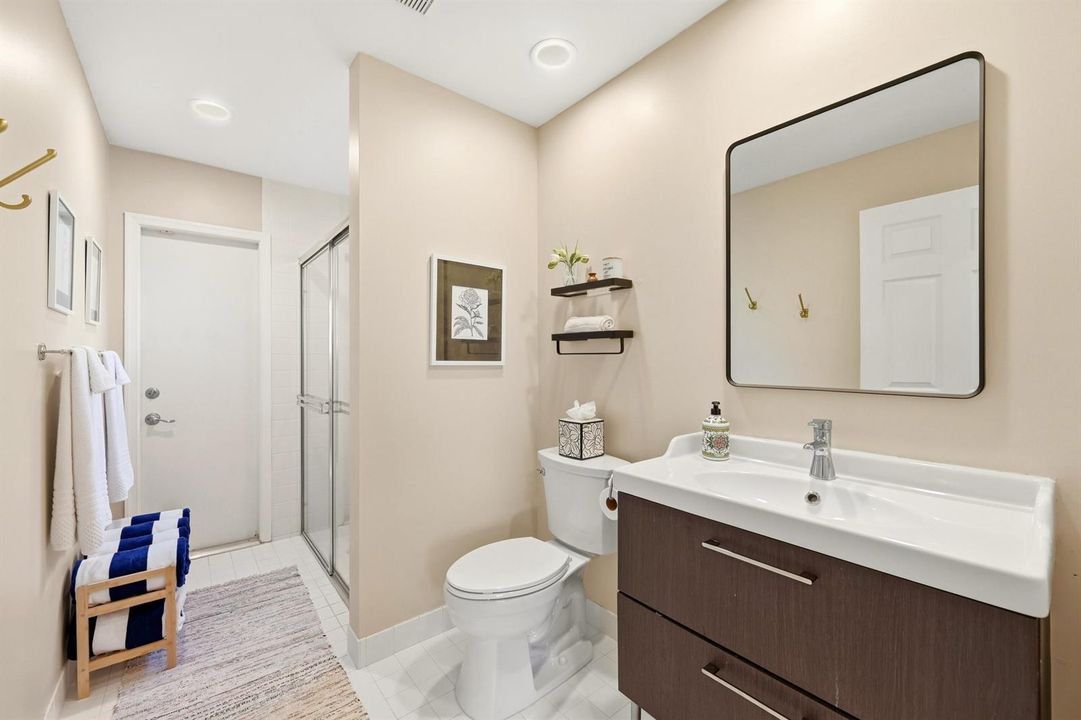 33_bathroom
