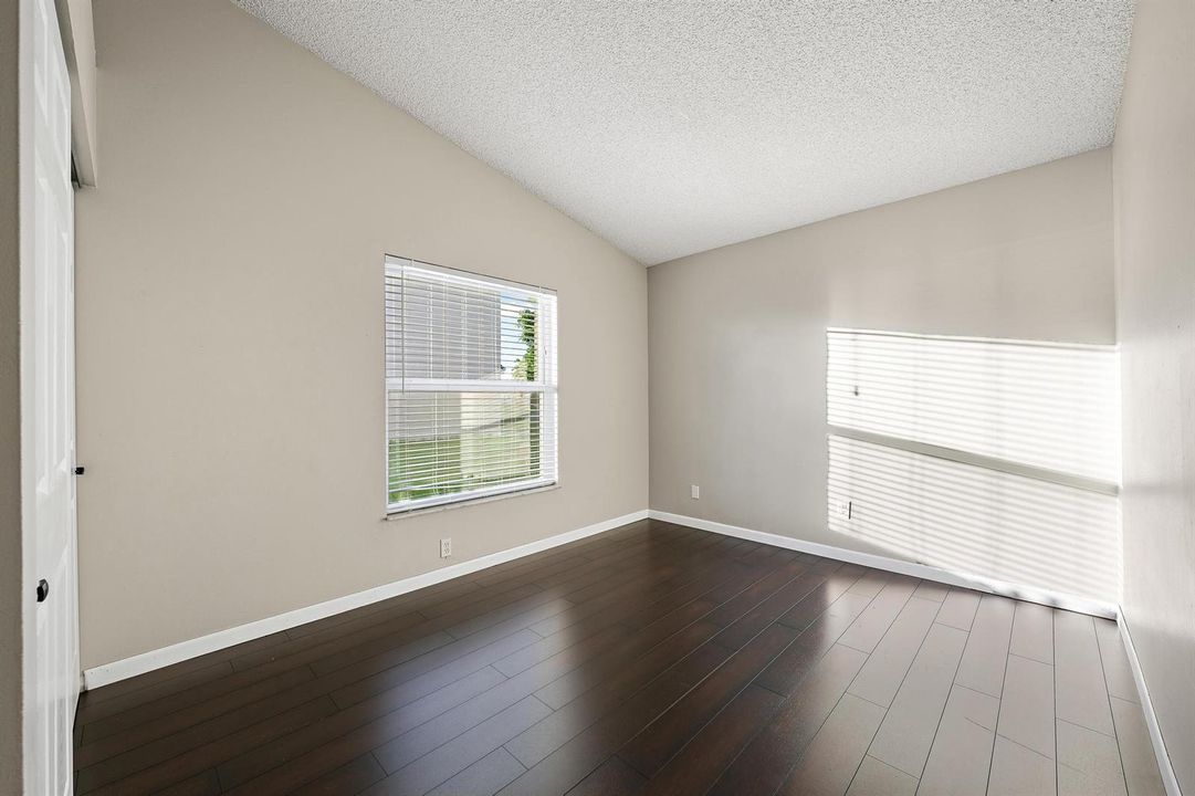 8657 Tourmaline Blvd-12