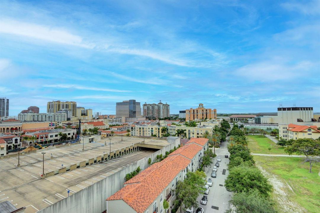 43-web-or-mls-403 South Sapodilla Metrop