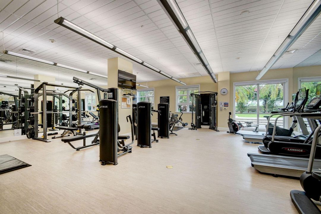 50-web-or-mls-403 South Sapodilla Metrop