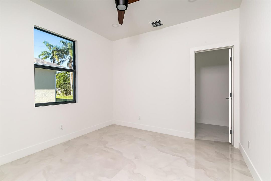 5203SouthLovoy-23