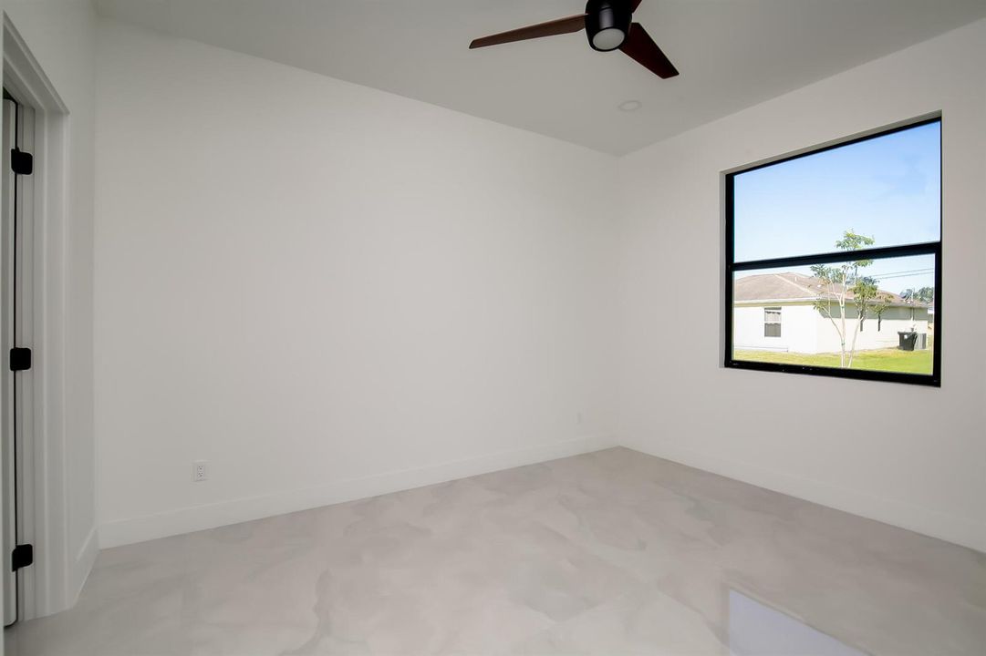 5203SouthLovoy-19