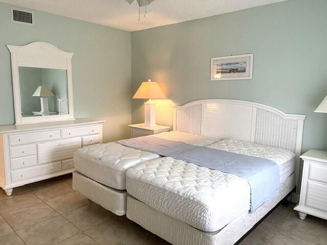 Guest bedroom 1