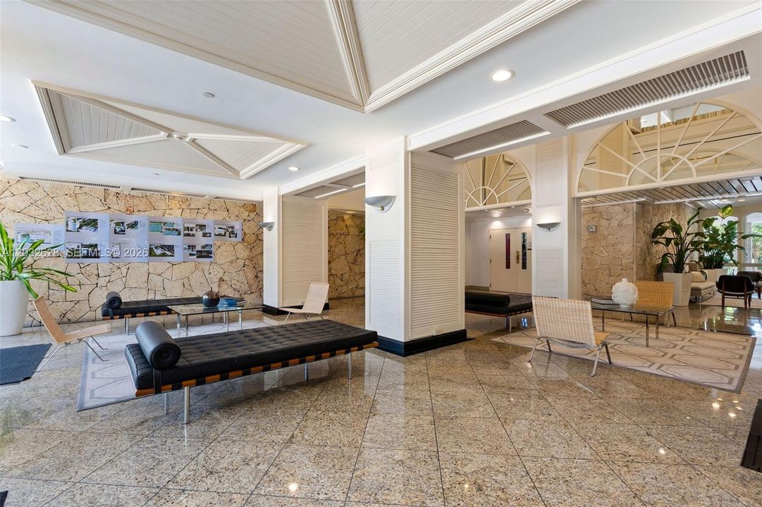 For Sale: $449,900 (2 beds, 2 baths, 1225 Square Feet)
