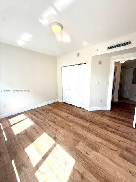 На продажу: $399,900 (2 спален, 2 ванн, 1155 Квадратных фут)