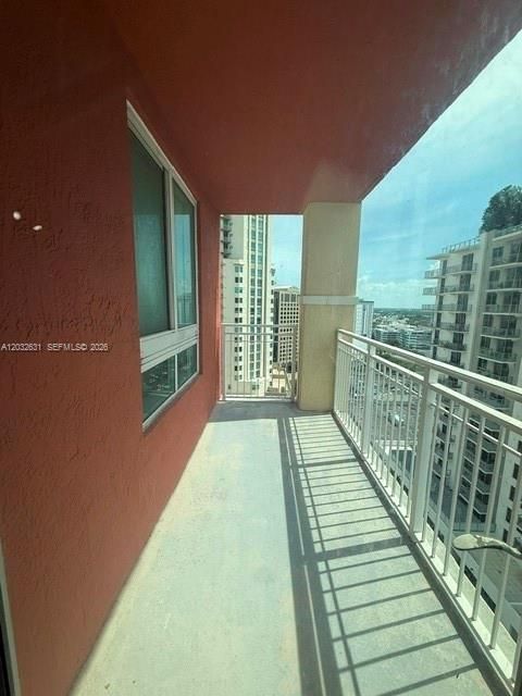 На продажу: $399,900 (2 спален, 2 ванн, 1155 Квадратных фут)