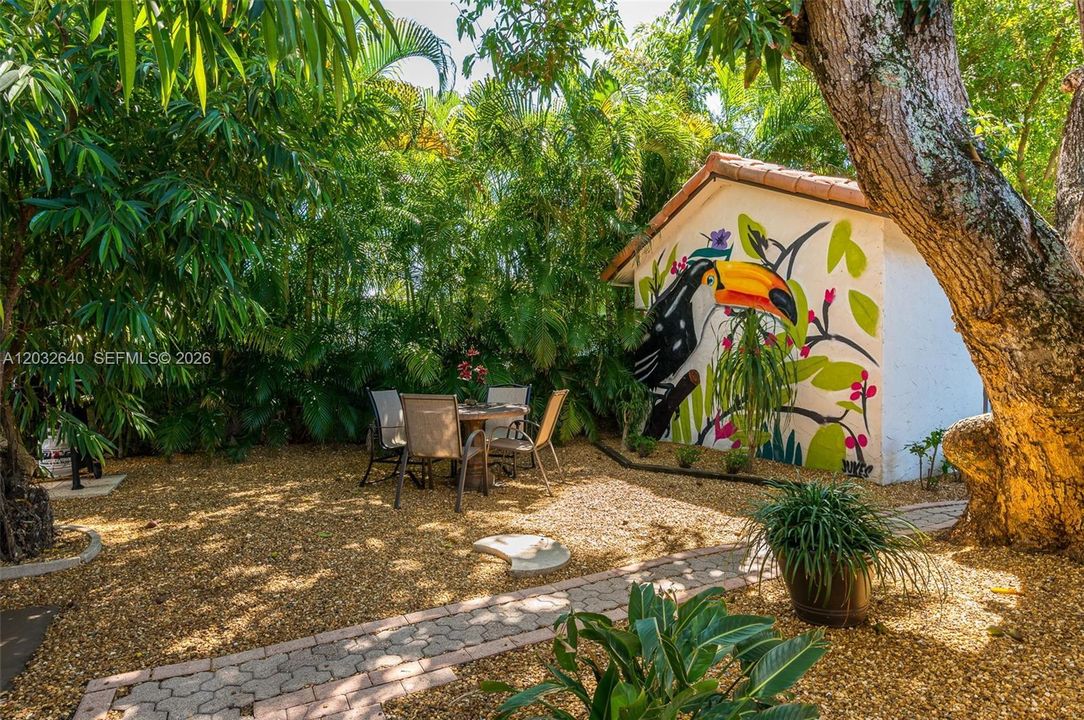 En Renta: $17,500 (7 camas, 5 baños, 4048 Pies cuadrados)