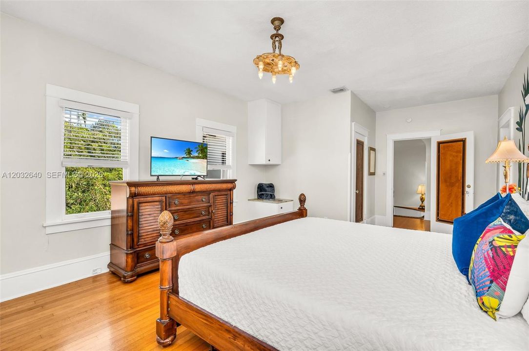 En Renta: $17,500 (7 camas, 5 baños, 4048 Pies cuadrados)