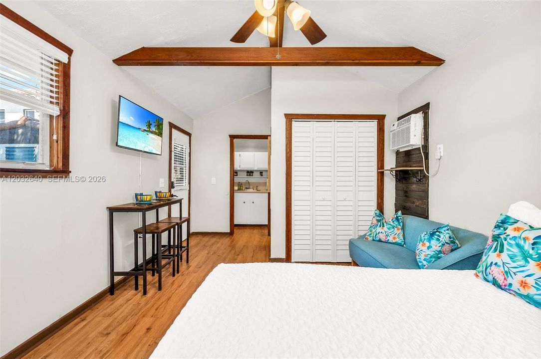 En Renta: $17,500 (7 camas, 5 baños, 4048 Pies cuadrados)