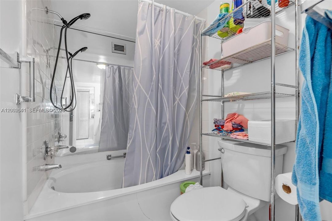 En Venta: $360,000 (2 camas, 2 baños, 1455 Pies cuadrados)