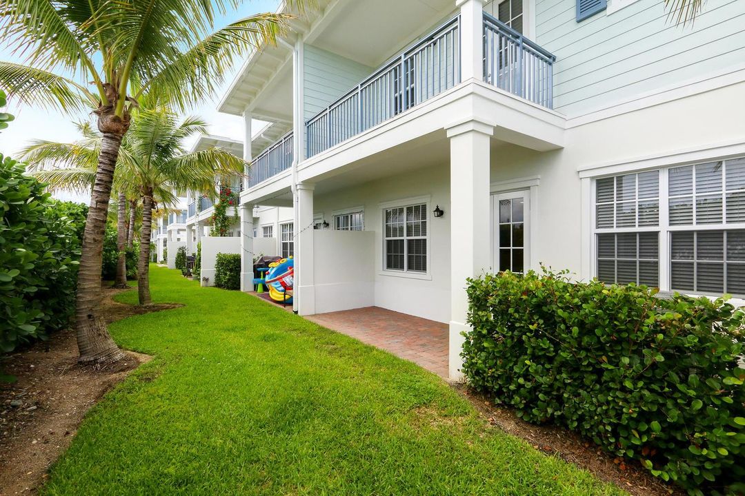 114 Ocean Breeze Dr Juno Beach-large-023