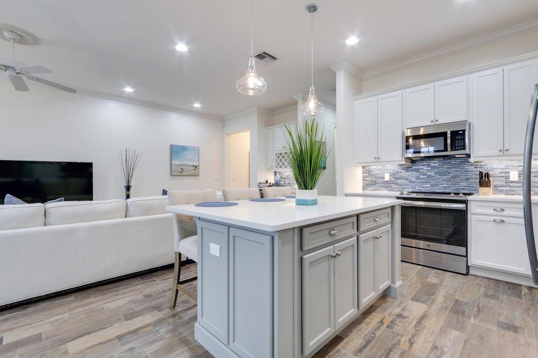114 Ocean Breeze Dr Juno Beach-large-010
