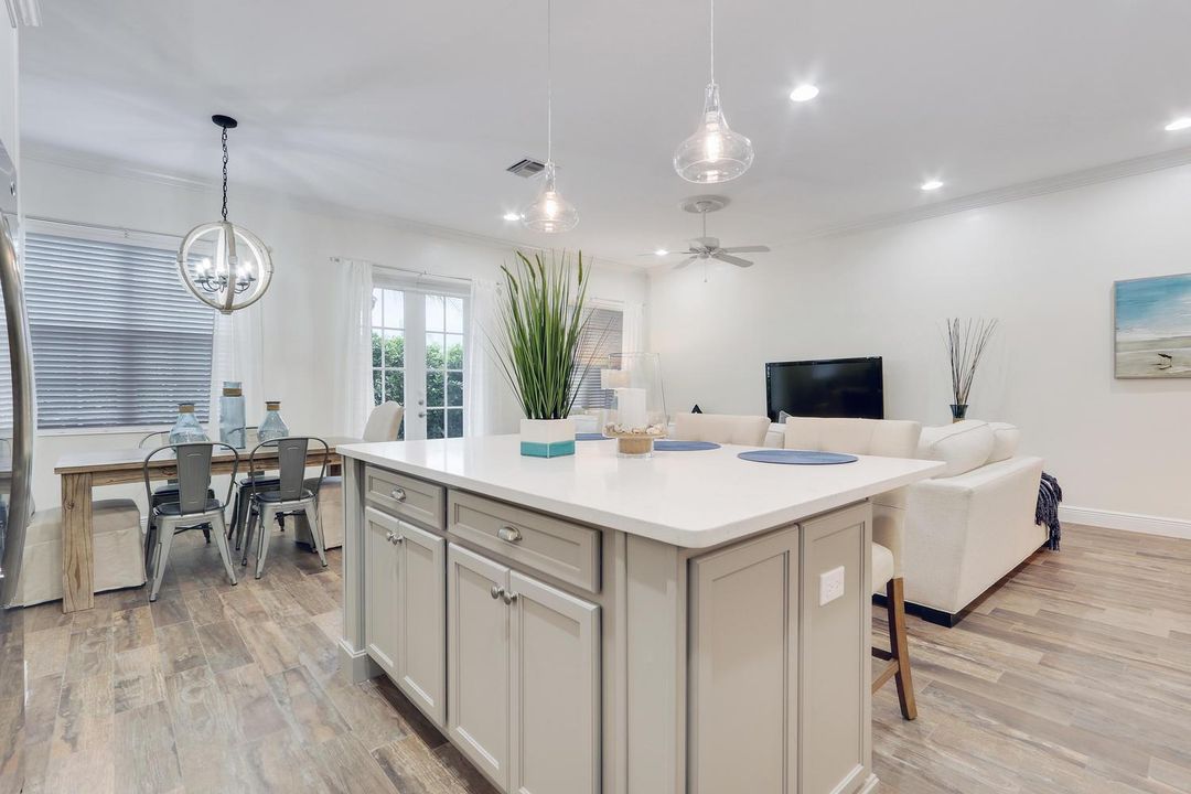 114 Ocean Breeze Dr Juno Beach-large-011