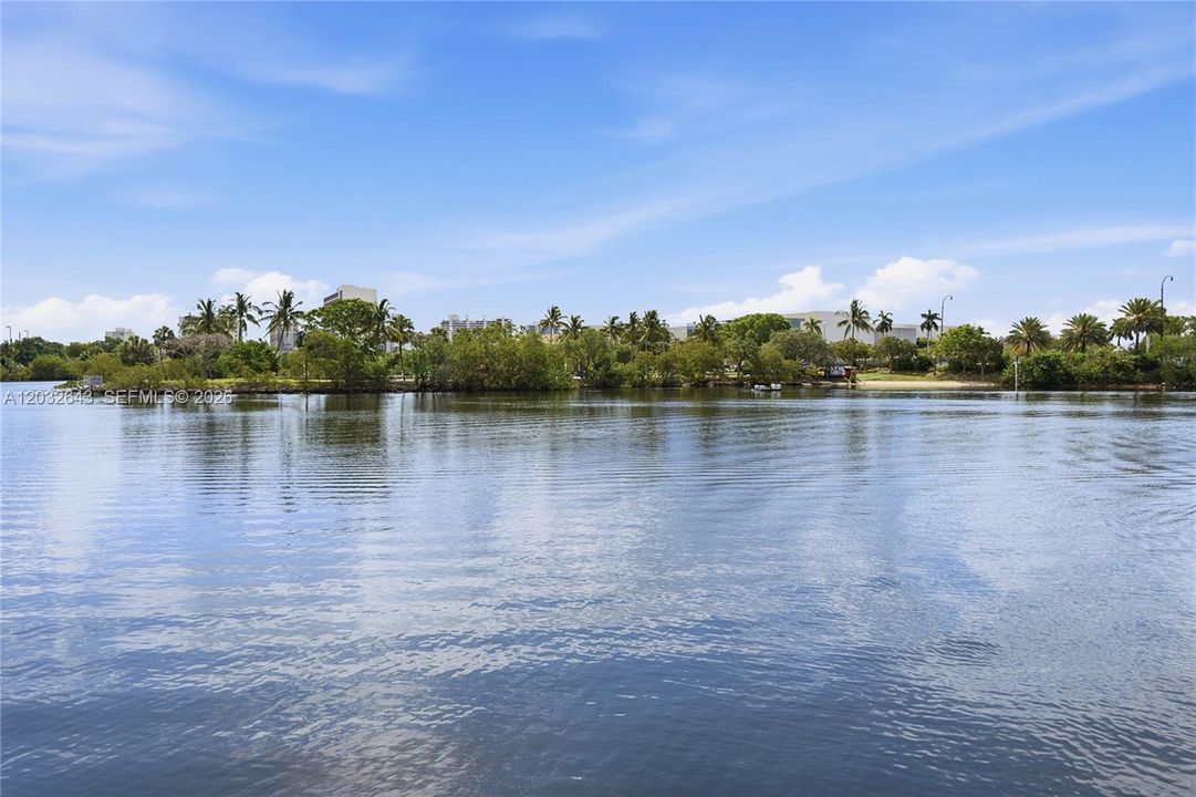 For Rent: $2,400 (2 beds, 2 baths, 1344 Square Feet)