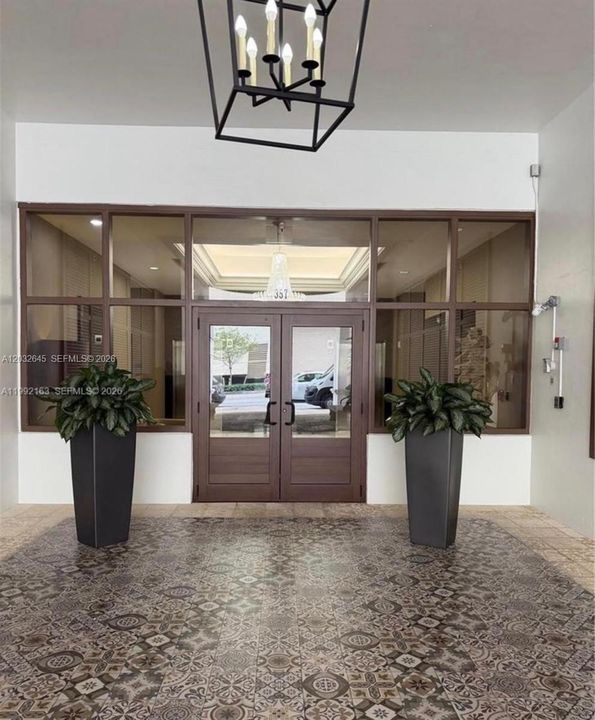 For Rent: $3,500 (2 beds, 2 baths, 932 Square Feet)