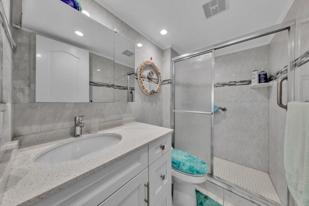 2nd Bathroom