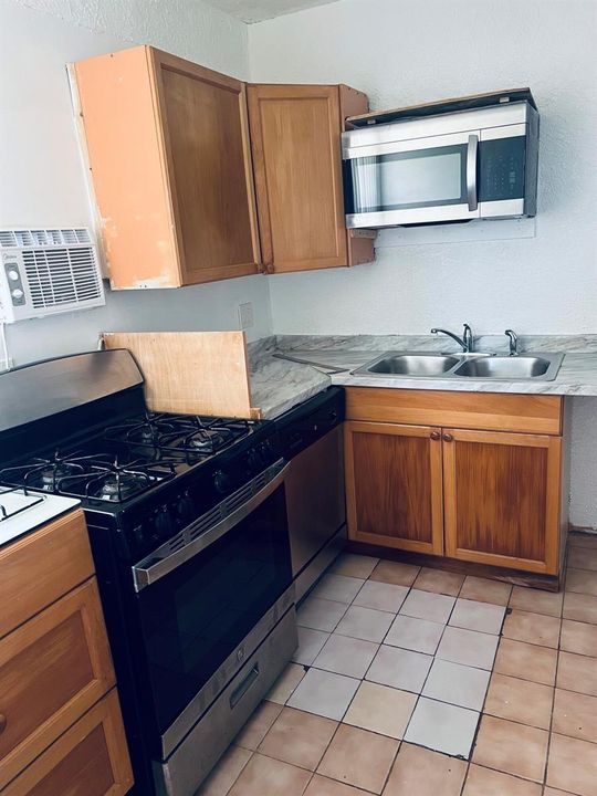 Marion kitchen