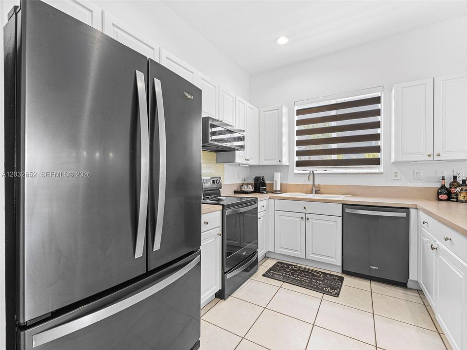 En Venta: $630,000 (3 camas, 2 baños, 1567 Pies cuadrados)