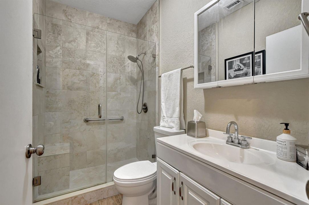 First Flr Full Bath