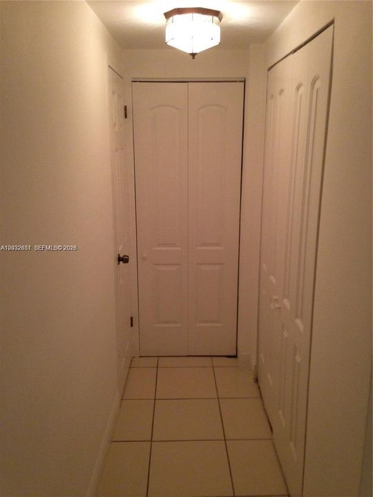 For Sale: $227,000 (1 beds, 1 baths, 750 Square Feet)