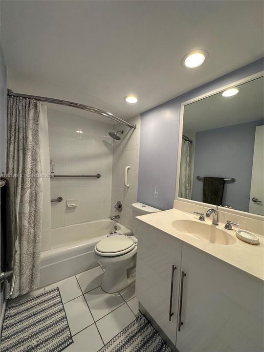 For Rent: $2,950 (2 beds, 2 baths, 1186 Square Feet)