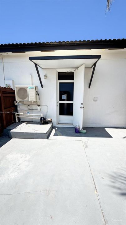 En Renta: $2,000 (1 camas, 1 baños, 2718 Pies cuadrados)
