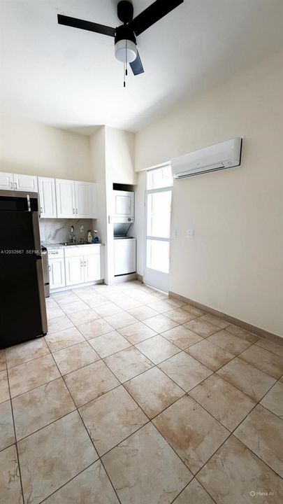 En Renta: $2,000 (1 camas, 1 baños, 2718 Pies cuadrados)