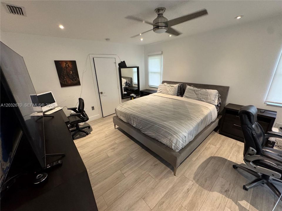 For Sale: $4,799,000 (4 beds, 3 baths, 0 Square Feet)