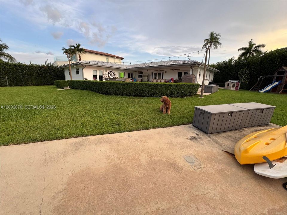 For Sale: $4,799,000 (4 beds, 3 baths, 0 Square Feet)
