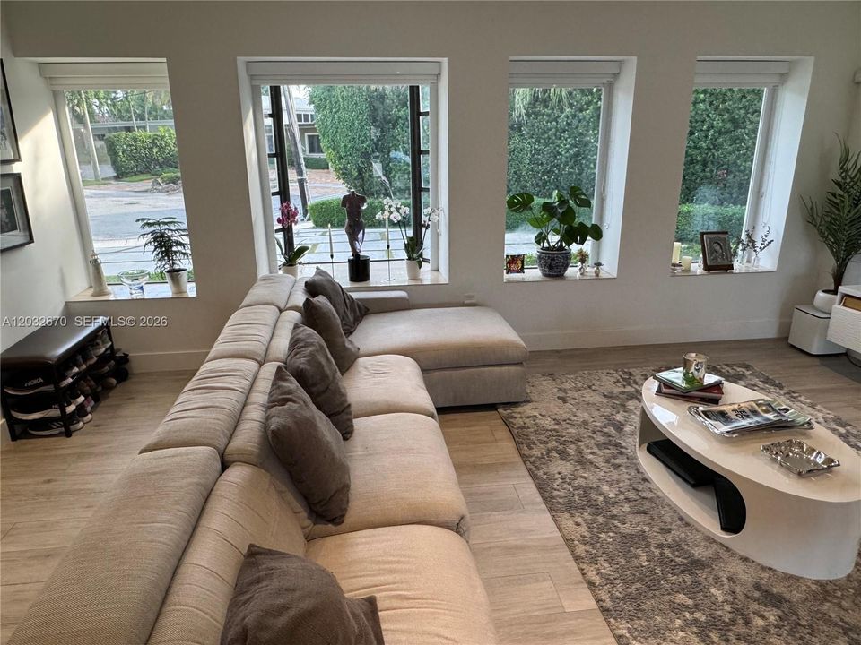 For Sale: $4,799,000 (4 beds, 3 baths, 0 Square Feet)