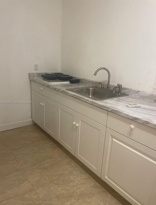 В аренду: $1,400 (1 спален, 1 ванн, 1711 Квадратных фут)