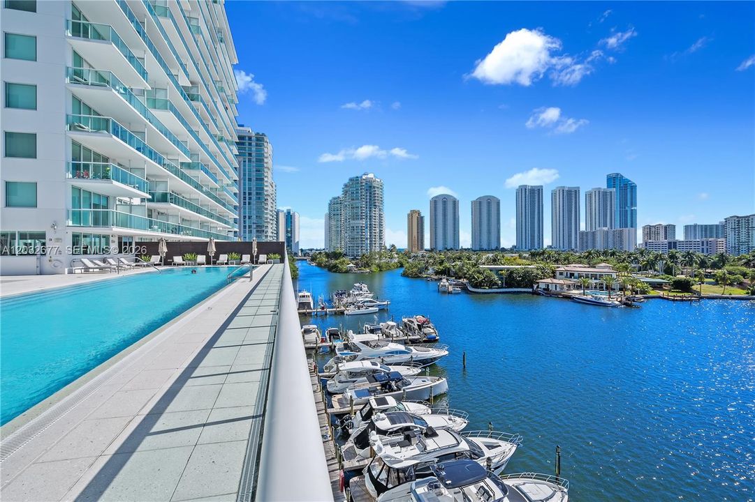 For Sale: $1,300,000 (2 beds, 3 baths, 1784 Square Feet)