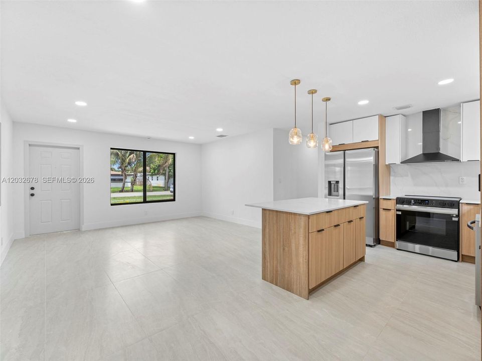 En Venta: $559,900 (4 camas, 3 baños, 1435 Pies cuadrados)