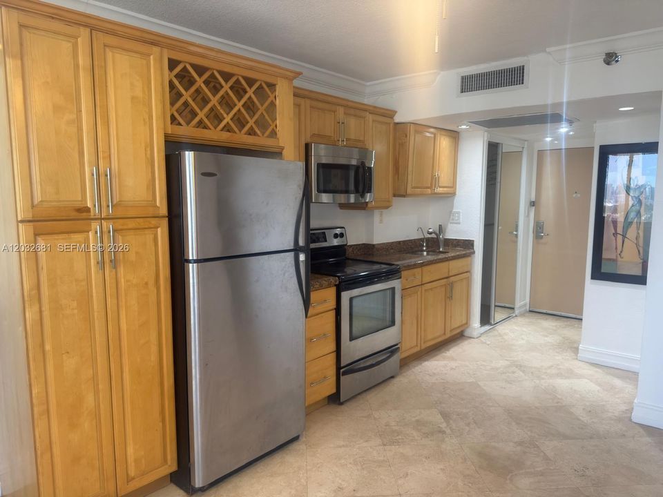 For Sale: $129,000 (0 beds, 1 baths, 360 Square Feet)