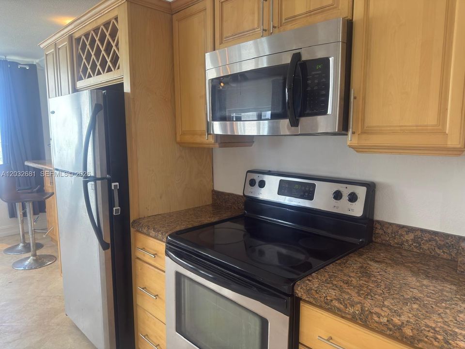 For Sale: $129,000 (0 beds, 1 baths, 360 Square Feet)