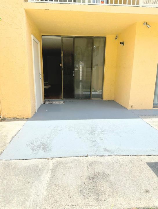 Outdoor Patio 1